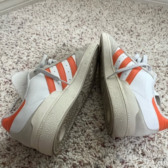 Adidas - Picture 4 of 5